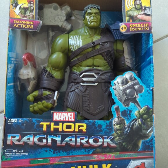 new in box Thor Ragnarok Speech Sound Interactive Gladiator Hulk Hasbro gift - Picture 3 of 8